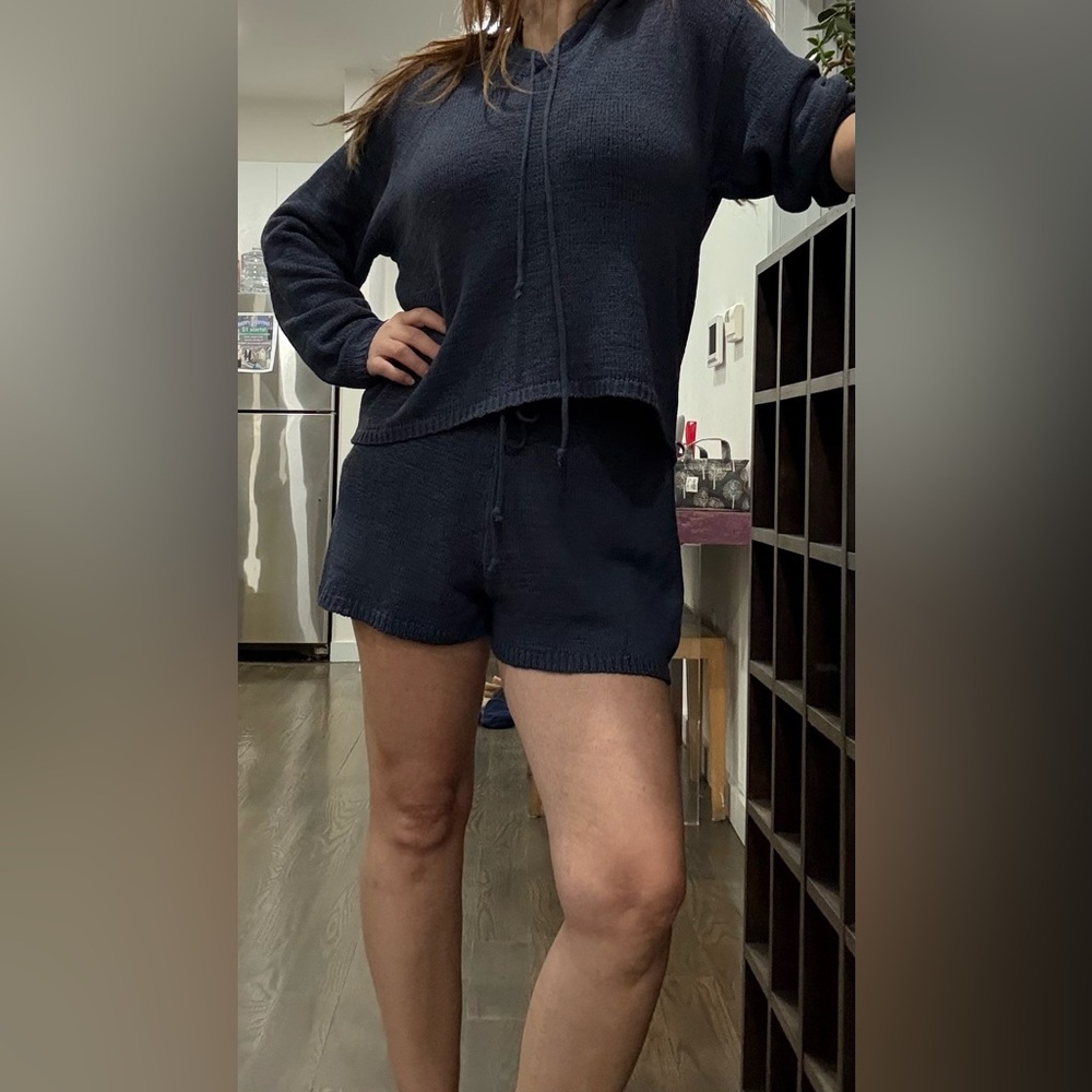 NWT sz M Allison New YorkTextured Knit Hoodie and shorts set - Picture 10 of 10